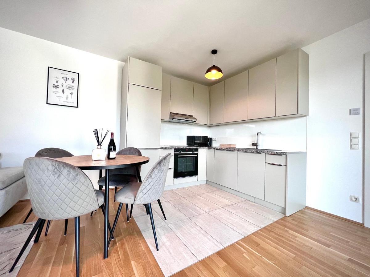 Apartment Schonbrunn Vienna Exterior photo